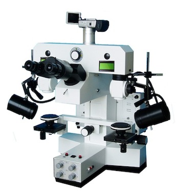 Microscope Motorisé MC-9B de comparaison