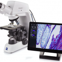 Microscope d'Etudiant en Biologie - Microscope Concept